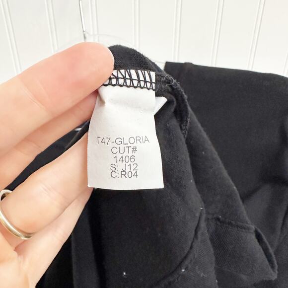 perfectwhitetee Gloria Black T-Shirt Soft Cotton Crewneck Relaxed Fit XS - Picture 8 of 8